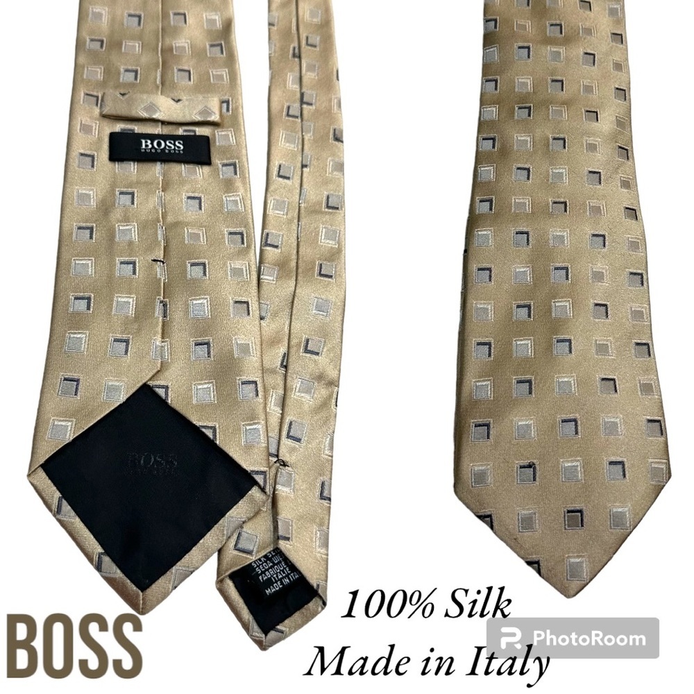 Boss 100% silk men’s tie champagne tan brown with geometric print made in Italy